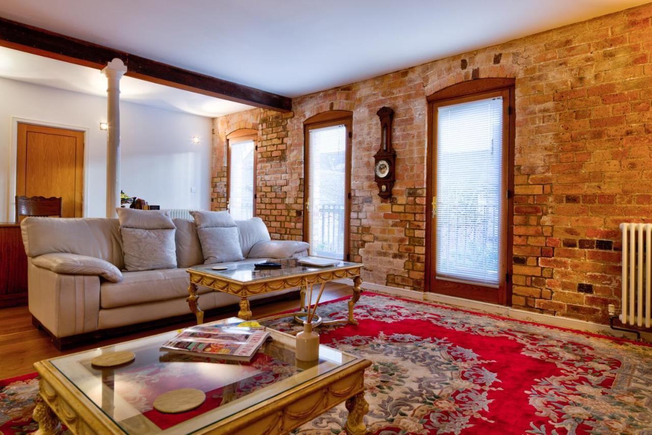 Stylish Town Centre Stay - 2-Bed Luxury Suite With Wifi 스탬포드 외부 사진