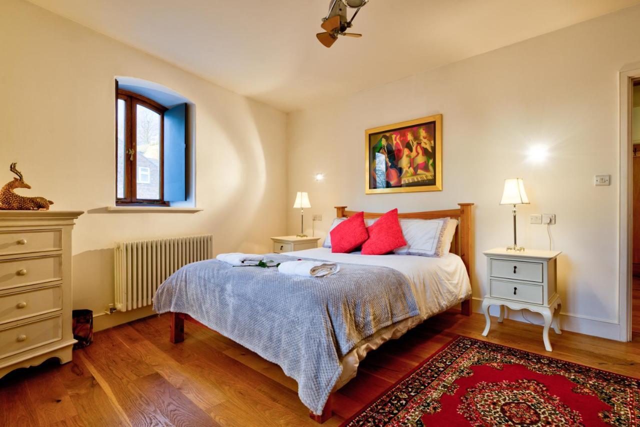 Stylish Town Centre Stay - 2-Bed Luxury Suite With Wifi 스탬포드 외부 사진